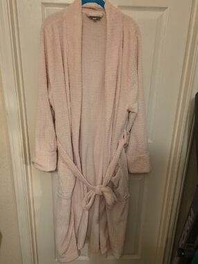 Berkshire Soft Light Pink Plush Robe